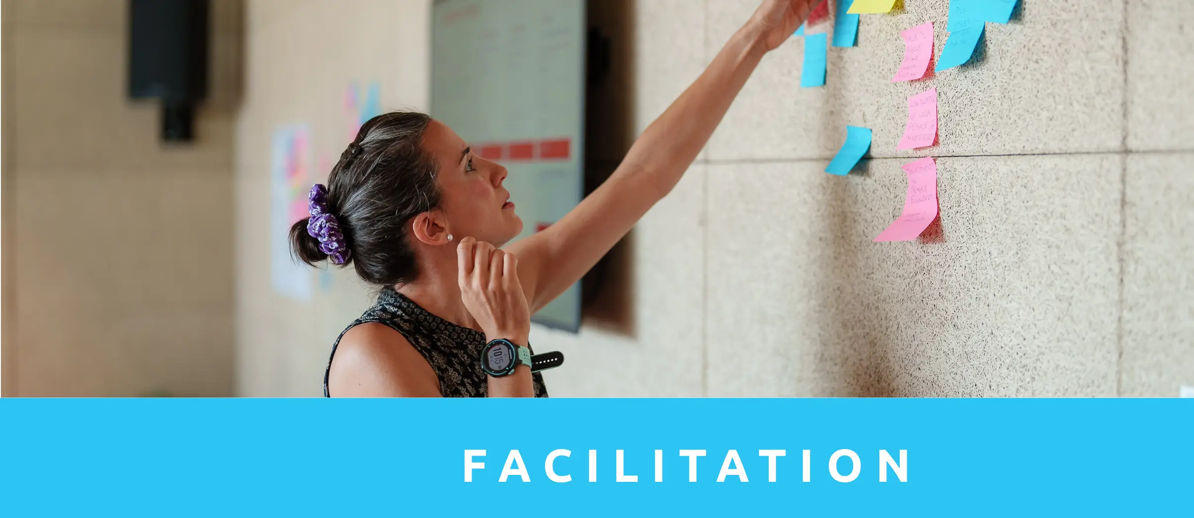 Andreia Fernandes - SEABRAND - facilitating a workshop on collaboration and leadership