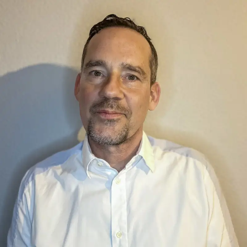 Profile Picture of Testimonial Roger Hubmann - AI and LMS for enhanced digitalization in L&D